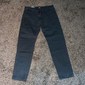 Levi’s Chino Khaki